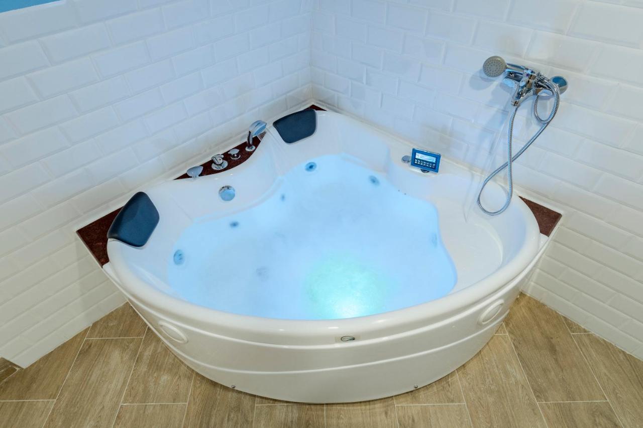 El Triangulo Del Arte - Jacuzzi Apartment Madrid Luaran gambar